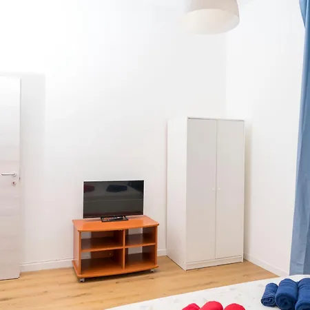 Cleo Viola * Ανκόνα