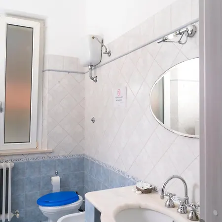 Cleo Viola * Ancône